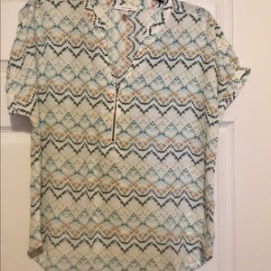 Two beautiful tops brand new without tags. Size small